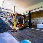 Luxury 7 Bedroom Pool Villa Wl67