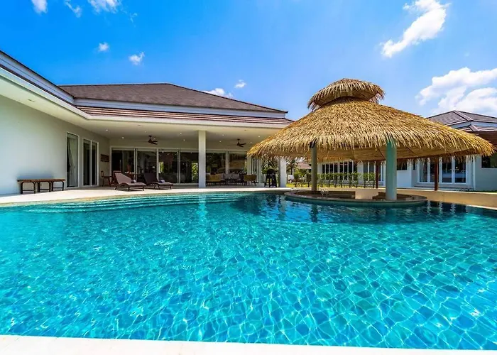 Luxury 7 Bedroom Pool Villa Wl67