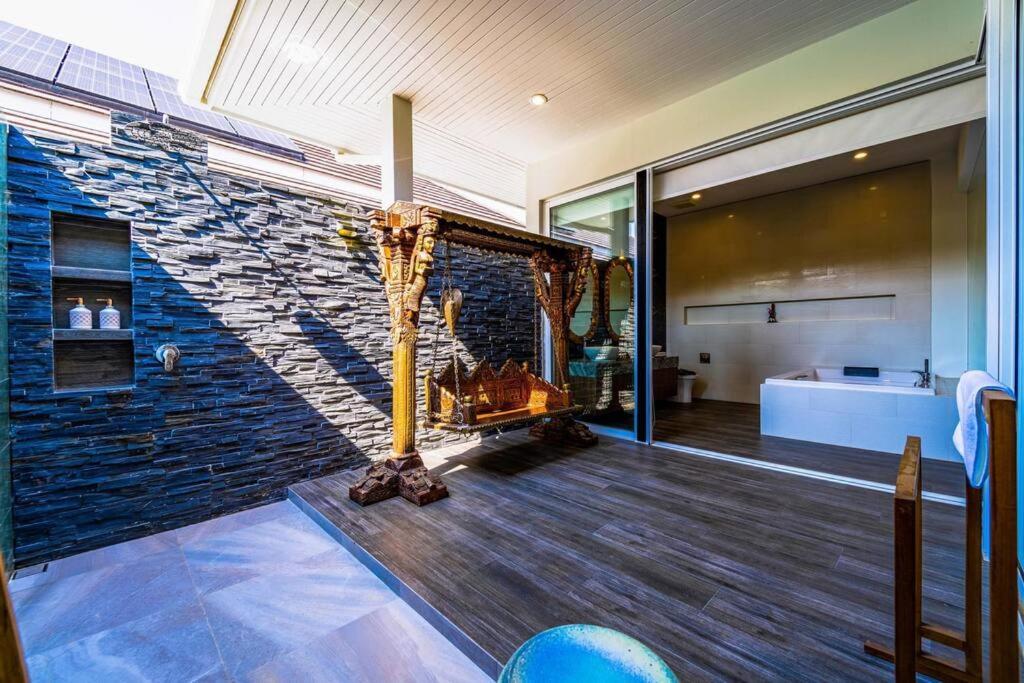Luxury 7 Bedroom Pool Wl67 * HHQ
