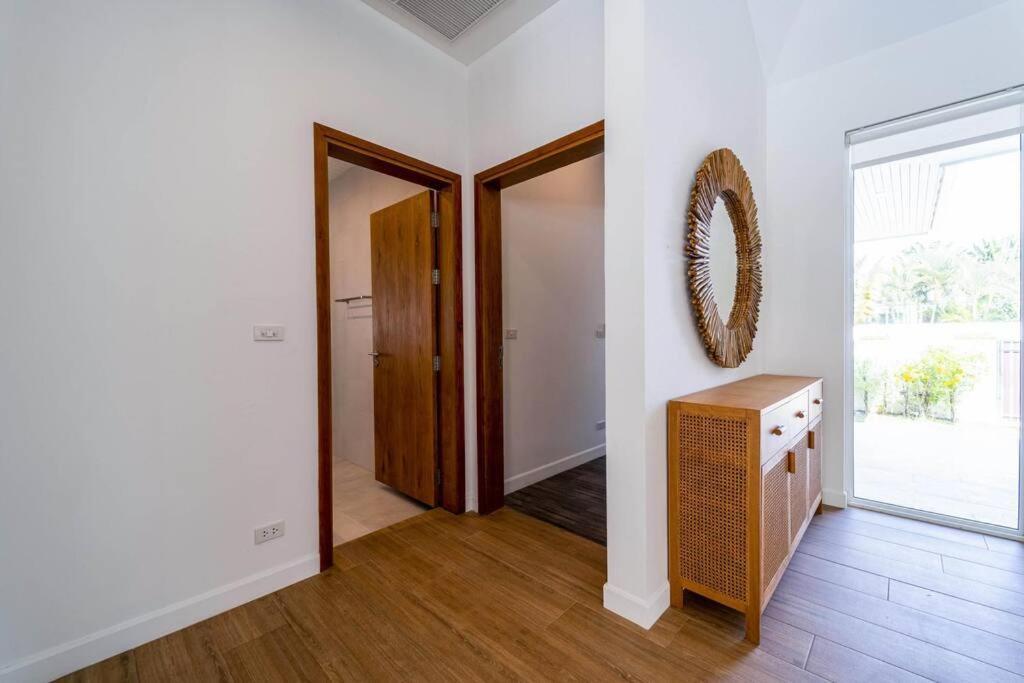 Luxury 7 Bedroom Pool Wl67 * HHQ