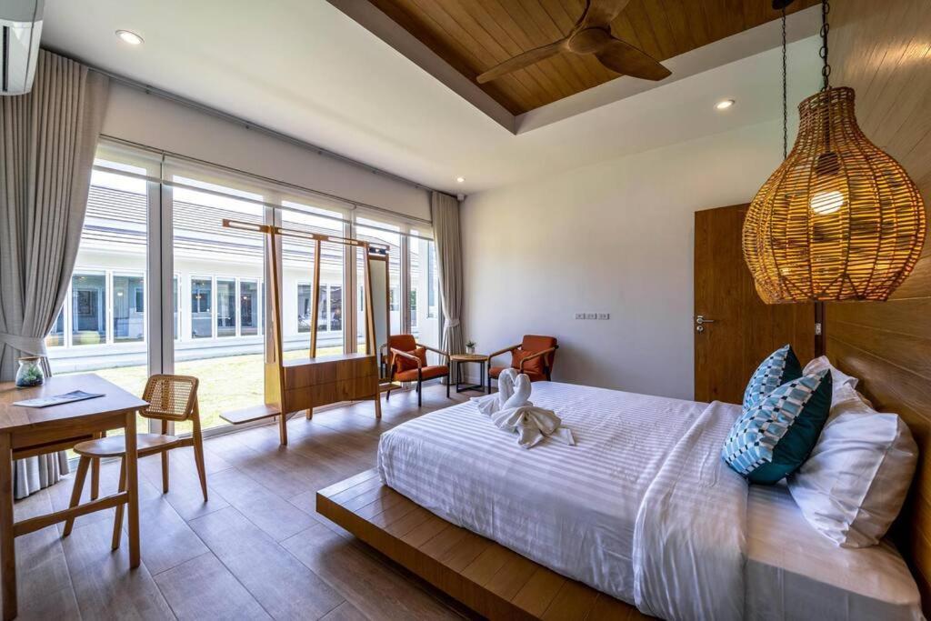 Luxury 7 Bedroom Pool Wl67 * HHQ